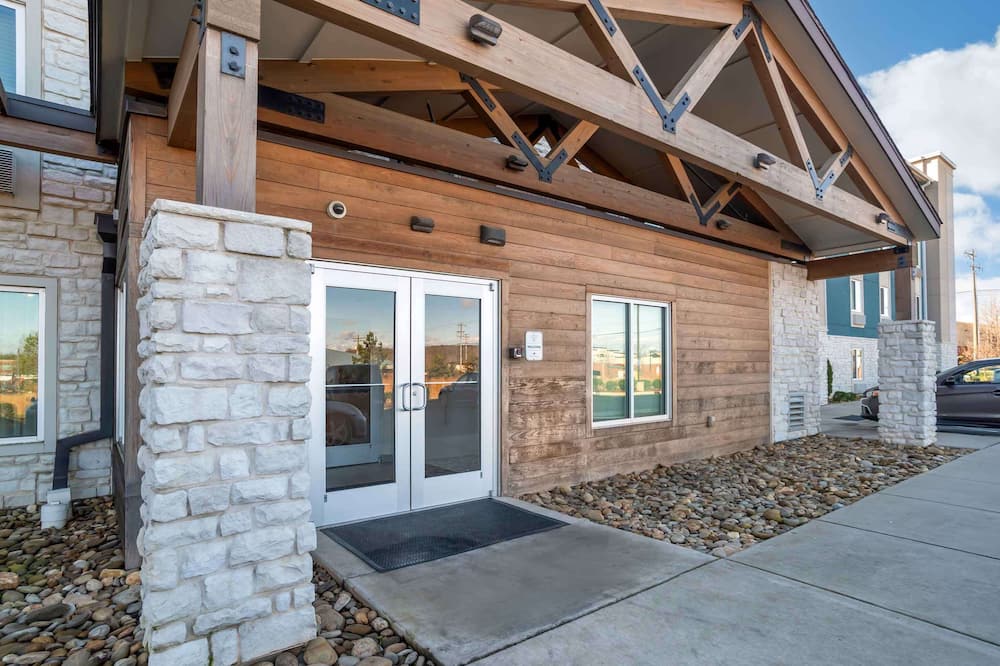 Extended Stay America Select Suites - Charlotte - Northlake