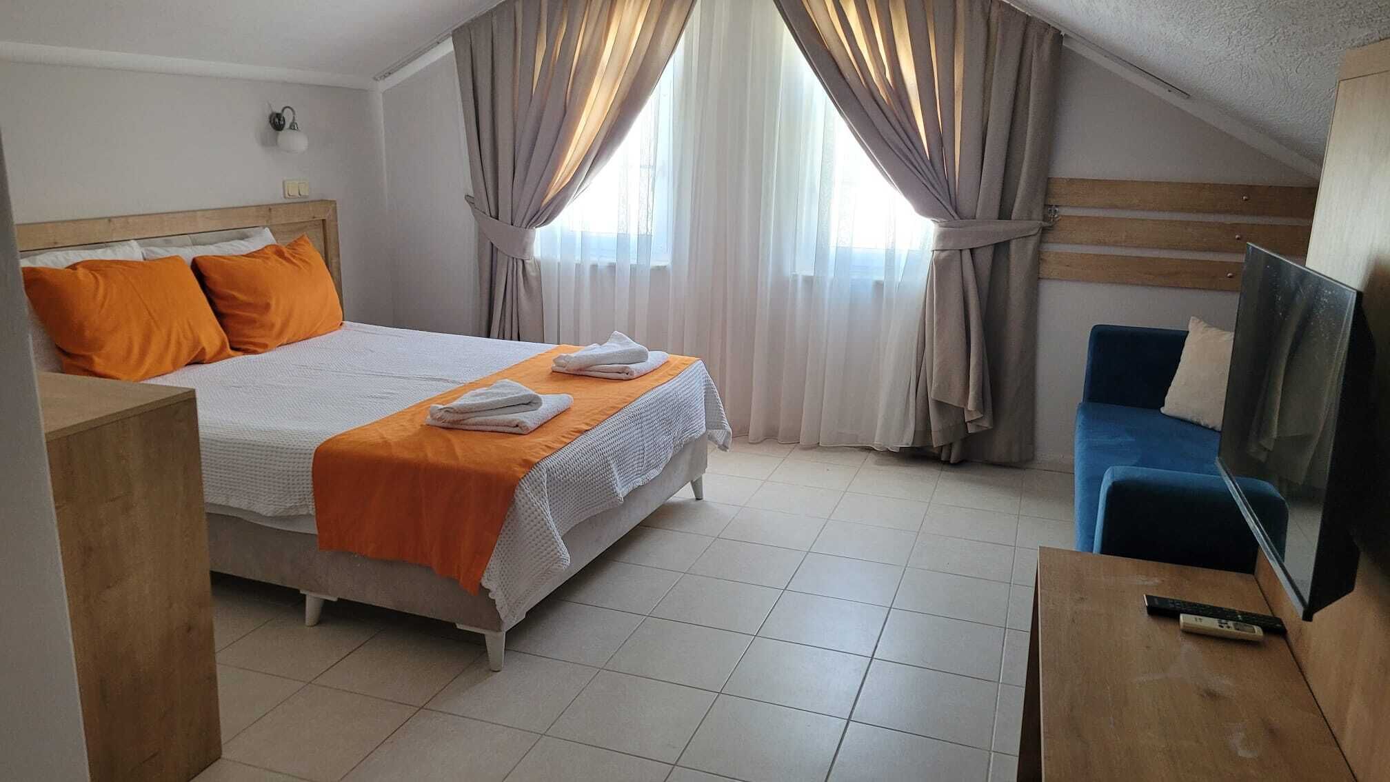 Family Loft | 2 bedrooms, premium bedding, desk, soundproofing