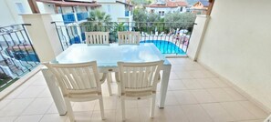 Condo familial, 2 chambres | Vue du balcon