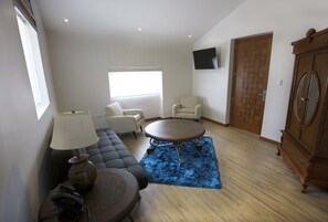 Coin salon dans le hall