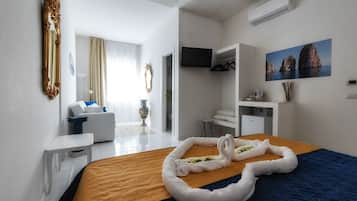 Tripla Design, 1 camera da letto | Biancheria da letto ipoallergenica, una cassaforte in camera