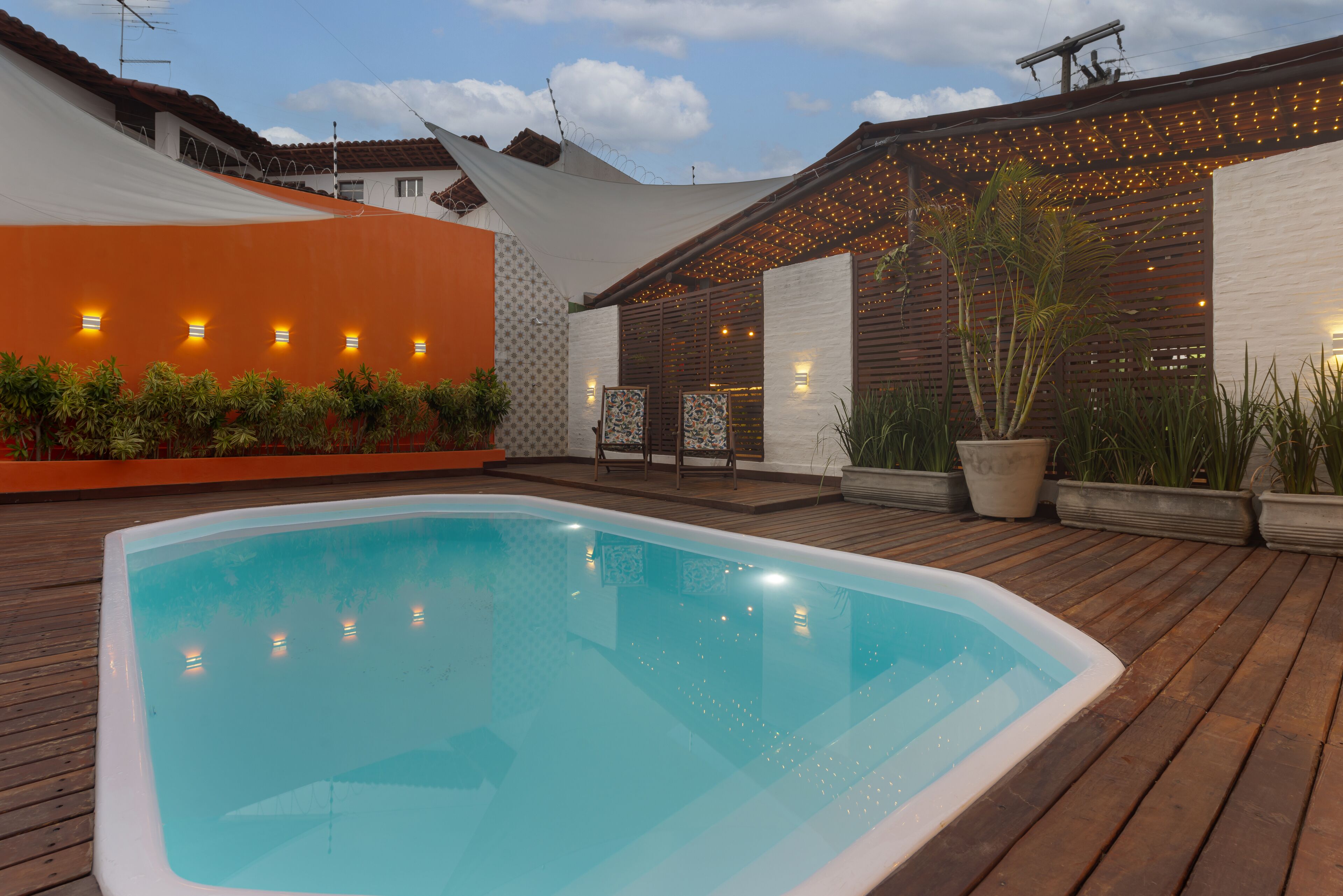 indoor pool, open 8:00 am to 8:00 pm, pool loungers