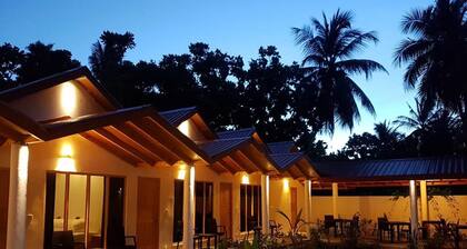 Thoddoo Beach Holiday Inn