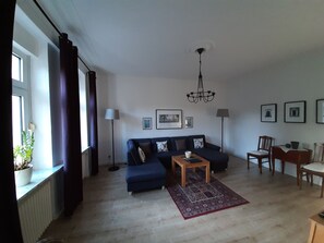 Appartamento Superior, bagno privato, vista città (Typ E - Dachterrasse) | Interni