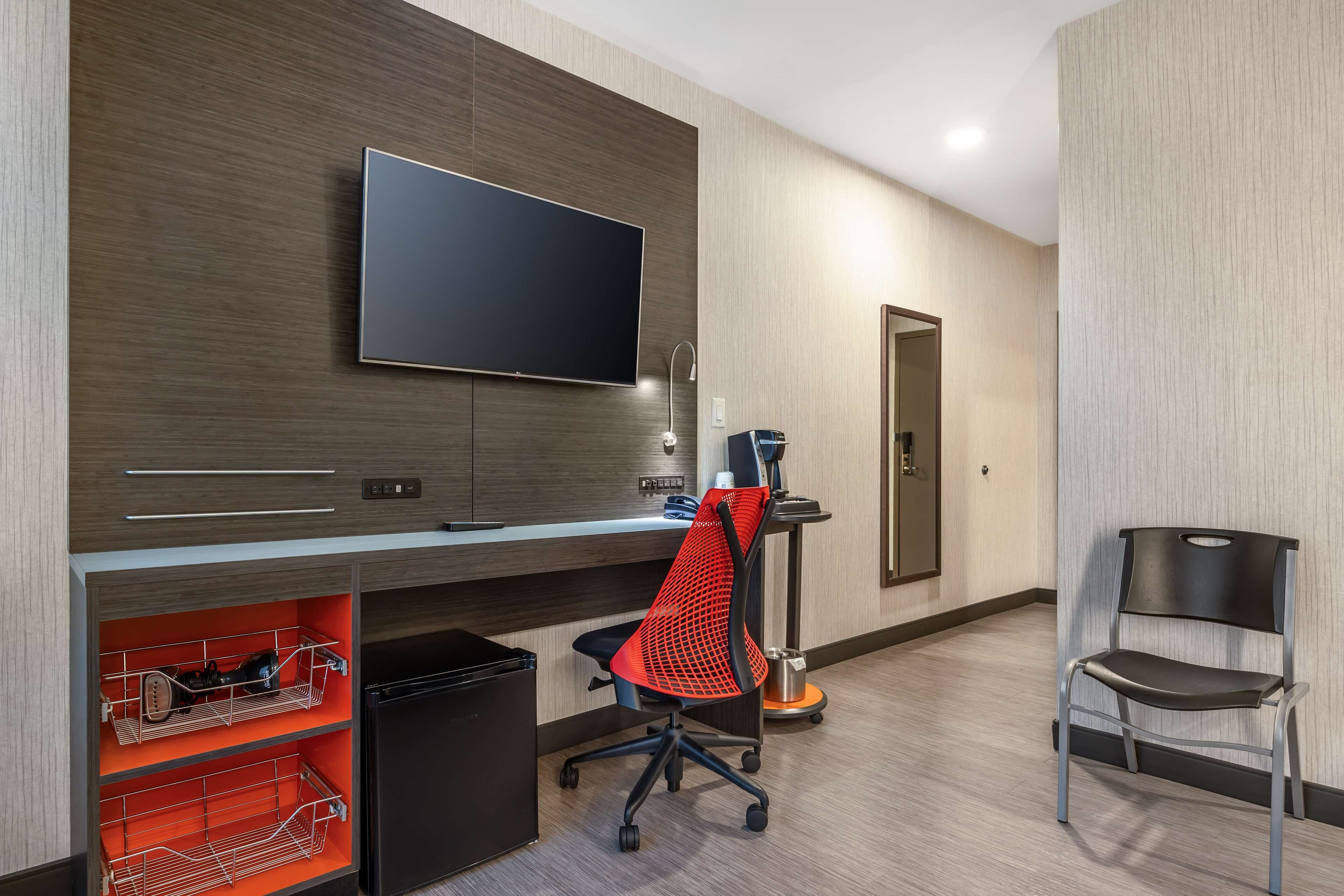 premium bedding, in-room safe, blackout curtains, free wifi