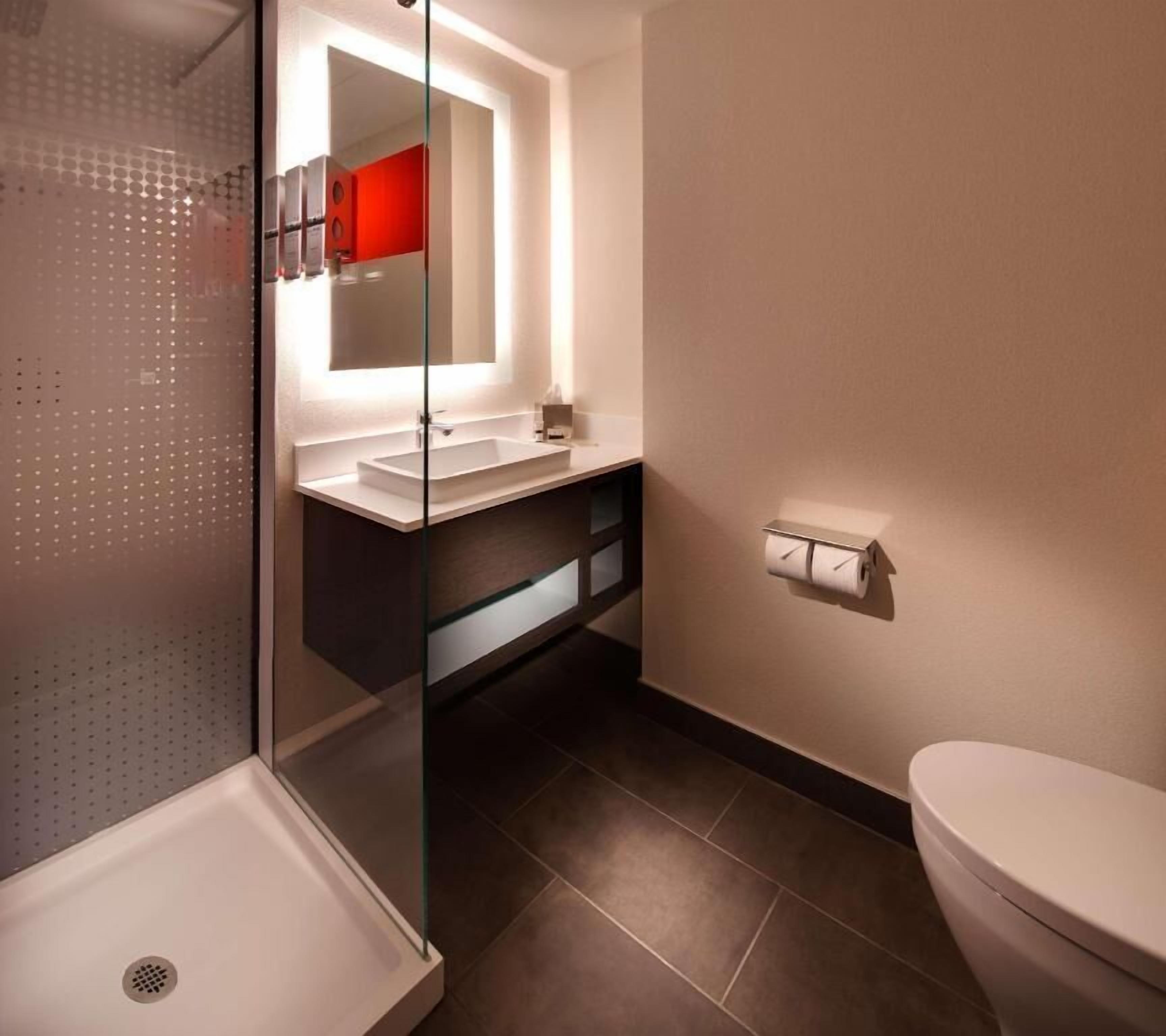 Kamar mandi | Shower, pancuran hujan,  dan perlengkapan mandi desainer