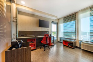 Premium bedding, in-room safe, blackout curtains, free WiFi - Vīb Best Western Springfield (Springfield)