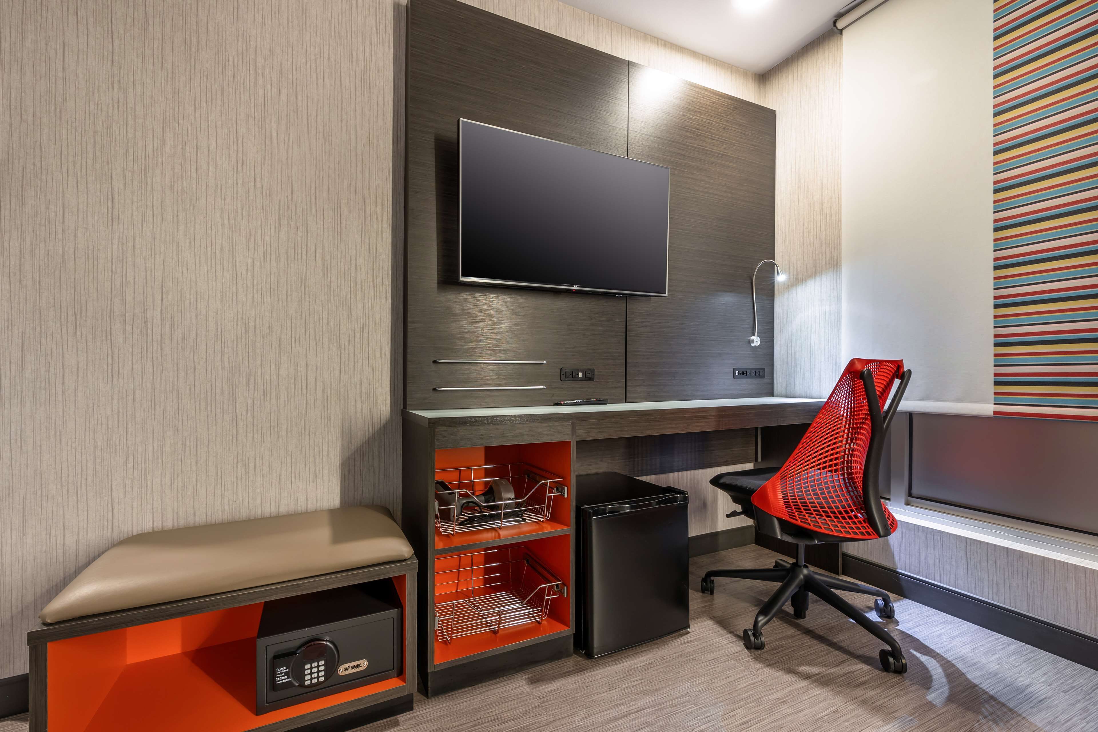 premium bedding, in-room safe, blackout curtains, free wifi