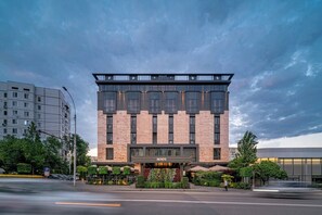 Exterior - BERD'S Hotel (Chișinău)