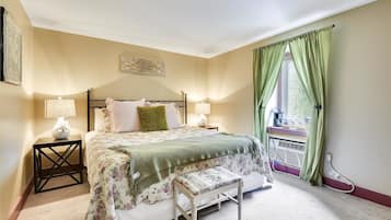 Double Room (Rose Suite) | Iron/ironing board, free WiFi, bed sheets