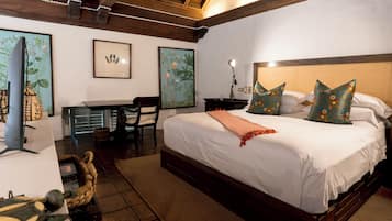 Suite, 2 Bedrooms, Balcony (Duplex) | 1 bedroom, premium bedding, minibar, in-room safe