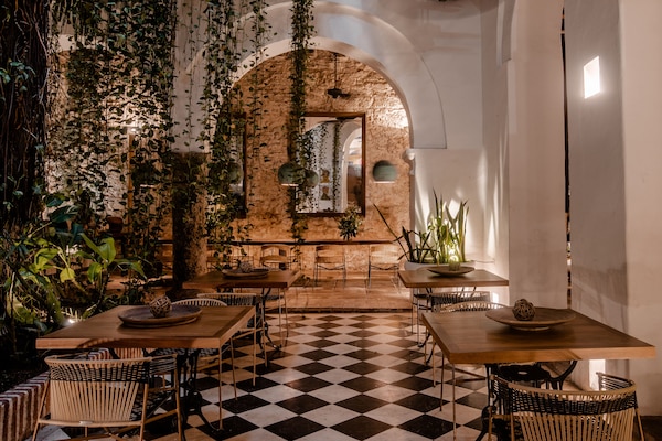 Frokost, lunsj og middag serveres