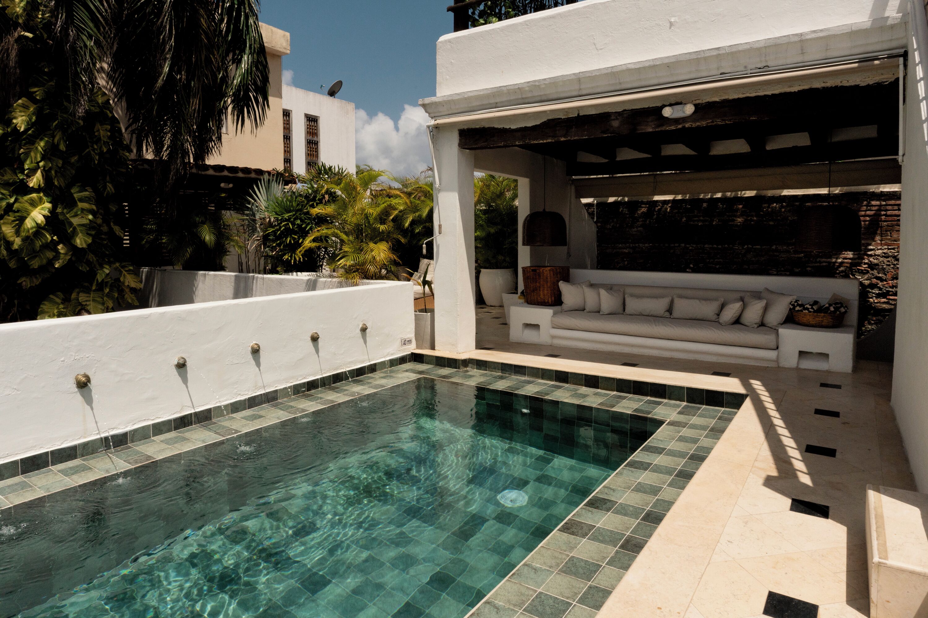 Outdoor pool, pool umbrellas, sun loungers