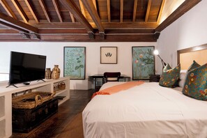 Suite, 2 Bedrooms, Balcony (Duplex) | 1 bedroom, premium bedding, minibar, in-room safe - Amarla Boutique Hotel Cartagena (Cartagena)