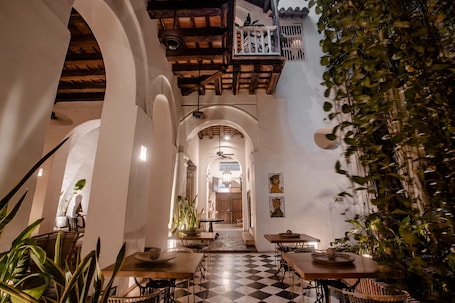 Se sirven desayunos, almuerzos y cenas