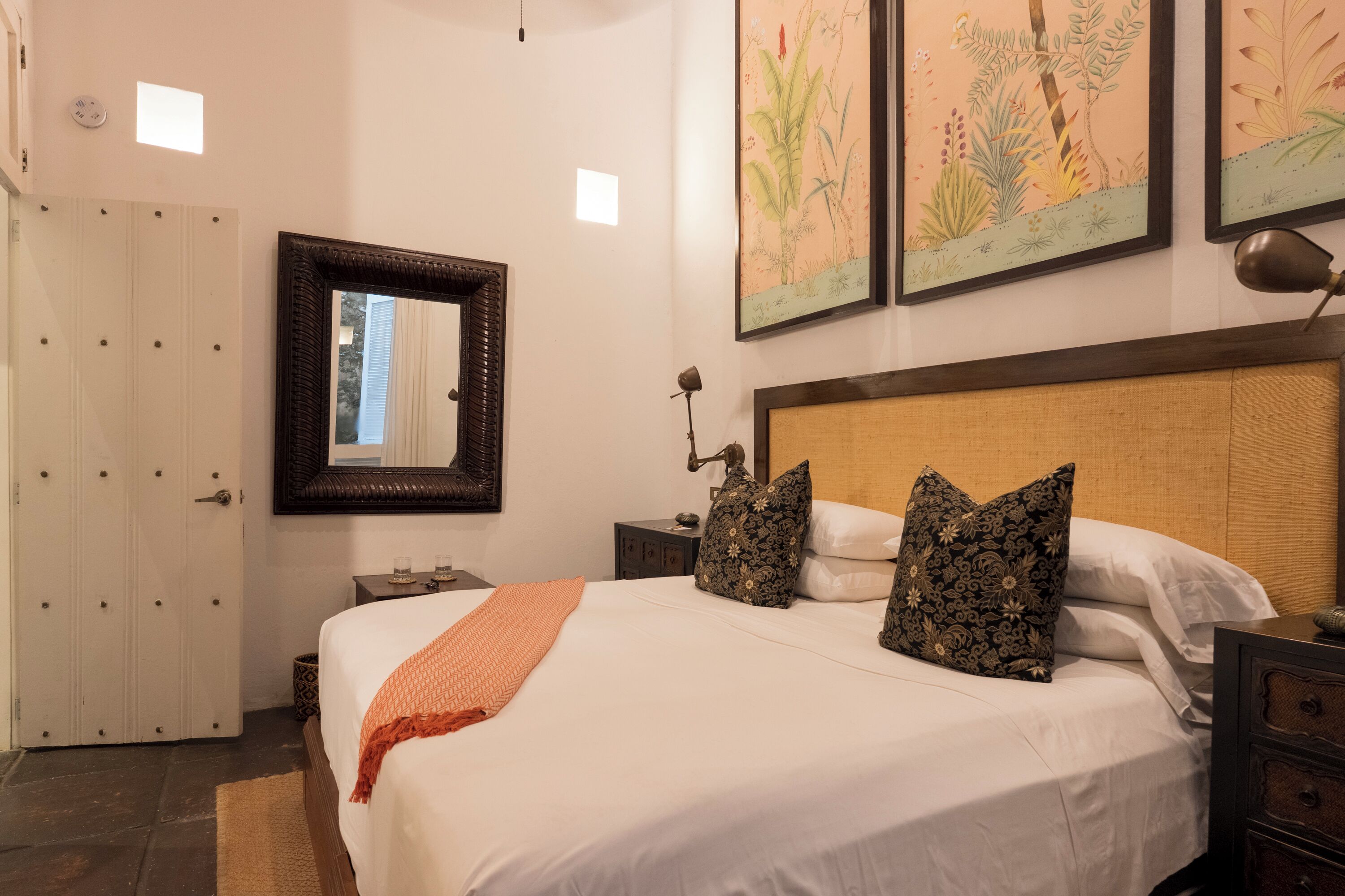 Habitación clásica, 1 cama King size | 1 habitación, ropa de cama de alta calidad y minibar 