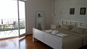1 bedroom, free WiFi, bed sheets - Villa Allegra in Lovran, Design Apartment 106, Balcony- Sea view (Lovran)