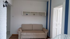 TV - Villa Allegra in Lovran, Design Apartment 106, Balcony- Sea view (Lovran)