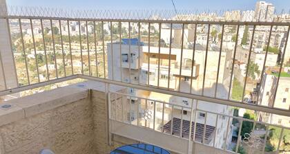 Cozy Apartment In Givat Shaul,Jerusalem
