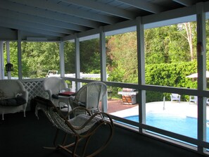 Terrace/patio - Great house for Clemson games and fans (Clemson)