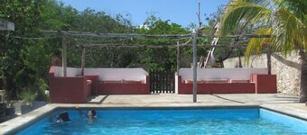 House with Swimming pool, relax area, for Familys  & Friends 