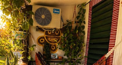 Escape to @ iL Sognatore - Comfy, Colorful & Peaceful Cottage