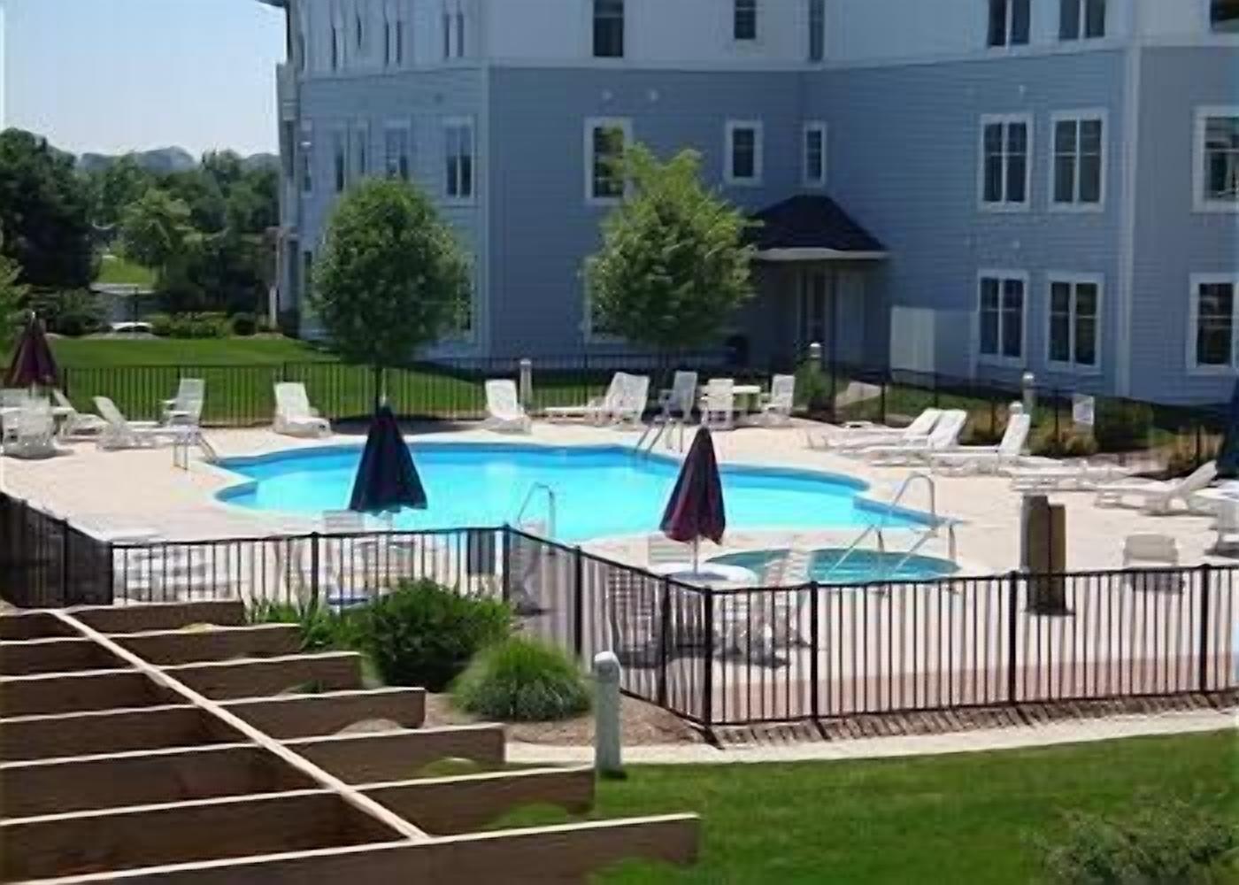 It's a Pool View Paradise!