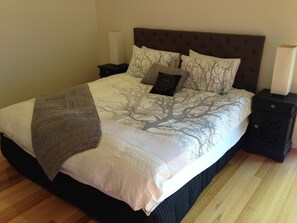 5 habitaciones, tabla de planchar con plancha y wifi gratis