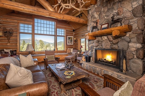 Enchanting Private Mountain Sanctuary! Spectacular Views