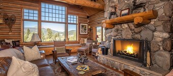 Enchanting Private Mountain Sanctuary! Spectacular Views