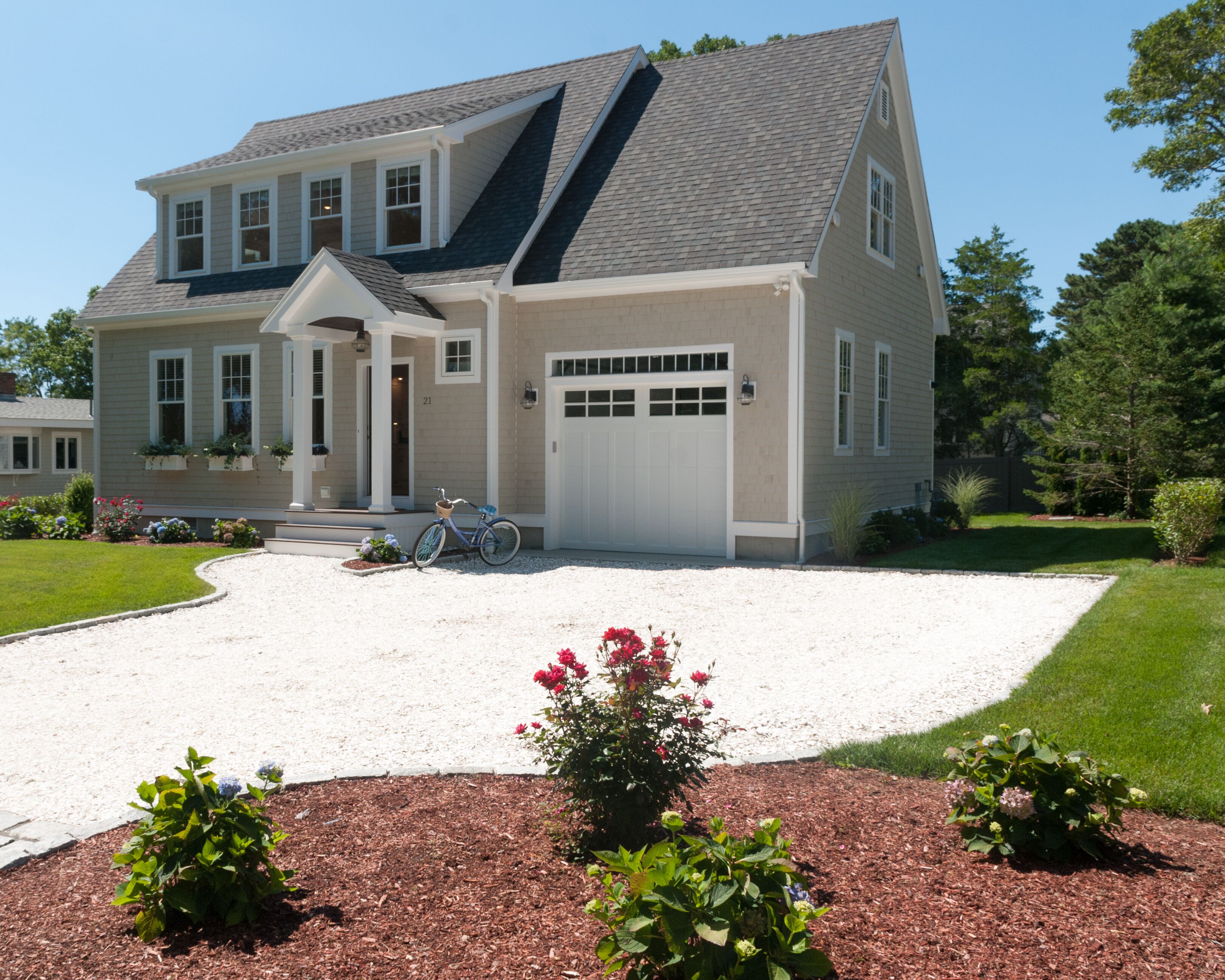 Popponesset-3 bedrooms, 4 baths, w/outdoor shower