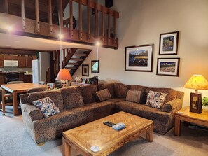 Living area - Snowcreek Resort Vacation Rental 228 (Mammoth Lakes)