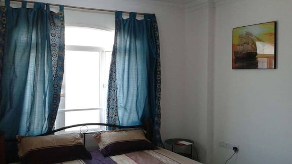 1 bedroom, desk, iron/ironing board, free WiFi