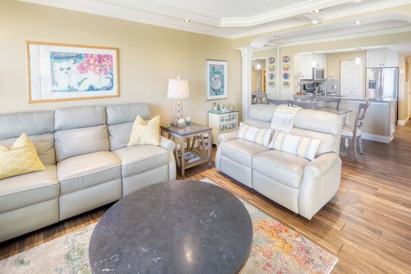 Televisión, futbolito, tenis de mesa y libros 