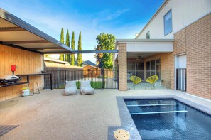 Pool - Mandel on High - Echuca Holiday Homes (Echuca)