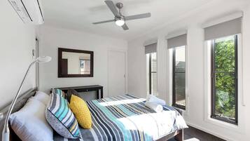 4 sovrum, skrivbord, strykjÀrn/strykbrÀda och resesÀng