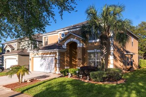 home - Magical Gatherings Villa 7 bed 4.5 bath ~ Emerald Island (Kissimmee)