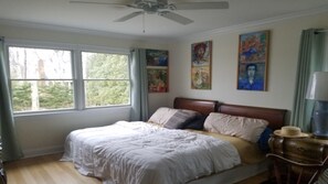4 bedrooms, Internet, bed sheets