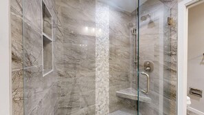 Combined shower/tub, hair dryer, towels - Many Updates in this Large Four Bedroom Villa with Golf Views! (Hilton Head)