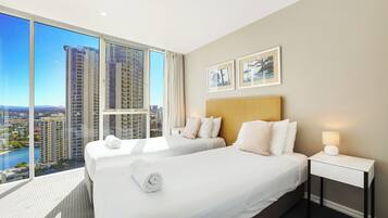 2 Schlafzimmer, Schreibtisch, Bügeleisen/Bügelbrett, kostenloses WLAN