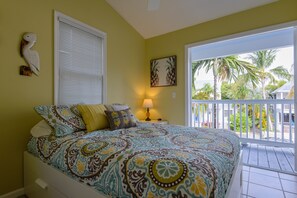 2 bedrooms, iron/ironing board - A PALM TREE PARADISE @ the Key West Golf Club (Key West)