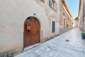 Property grounds - C. Ca Na Polida, house in Alcudia with WiFi (Alcúdia)