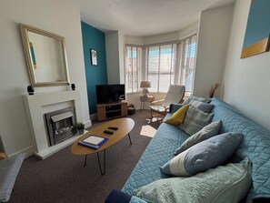Smart TV, fireplace, video games, DVD player