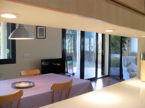 Interior - Costabravapartment Casa Anna + pool, 15 mins to the Costa Brava beaches (Camallera)