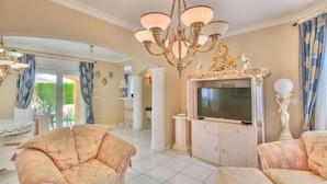 Unclassified image, 5 of 27, button - Villa with pool in Denia La Giralda BO (Denia)