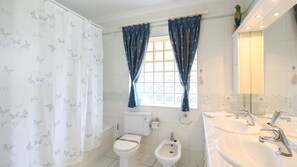 Bañera, toallas