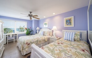 3 bedrooms, desk, iron/ironing board, free WiFi - A Gulfstream Drift at The Truman Annex in Key West (Key West)