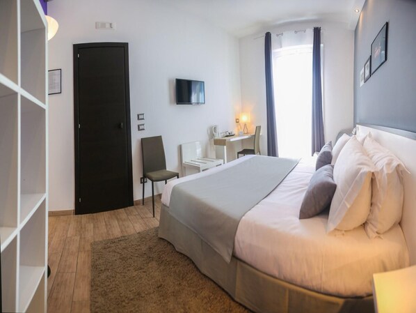 1 bedroom, internet - Standard Double Room Standard Rate (Cefalù)