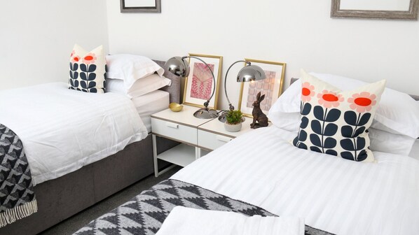 3 bedrooms, iron/ironing board, free WiFi