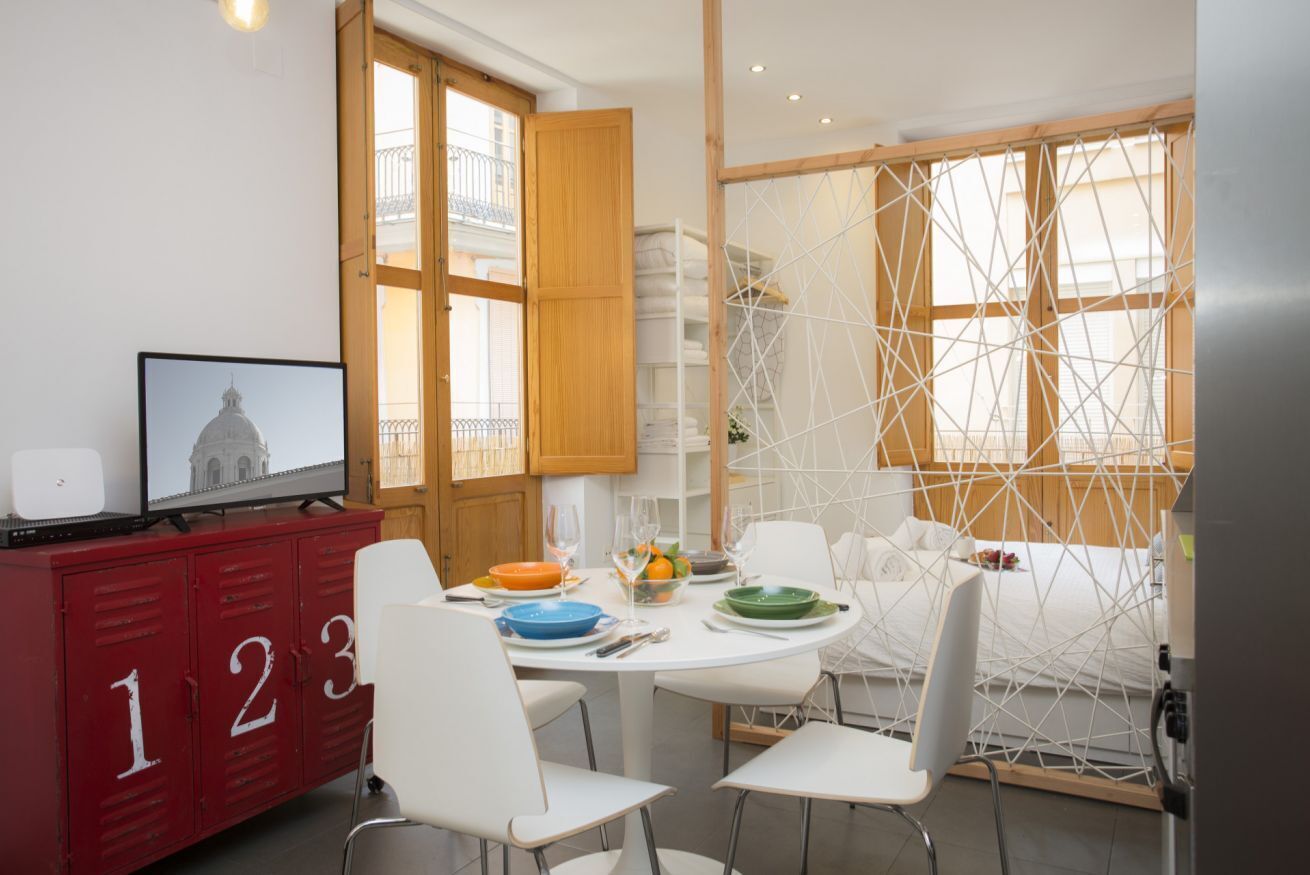 1 غرفة نوم وواي فاي وملاءات أسرّة